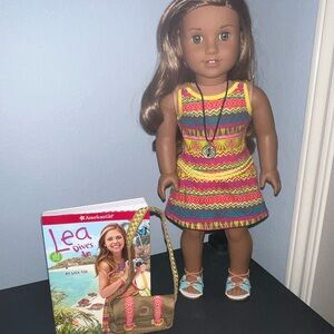 American Girl GOTY 2016 Lea Clark. Box and book included.